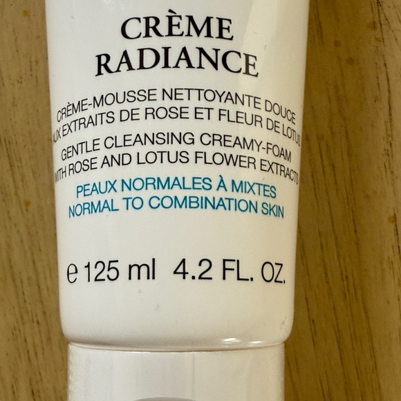 Lancome Crème Radiance Gentle Cleansing Foam - White and Blue - Picture 2 of 3